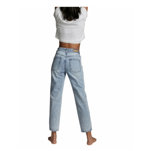 Cotton On High Rise Distressed Mom Jeans - Picture 2 of 14